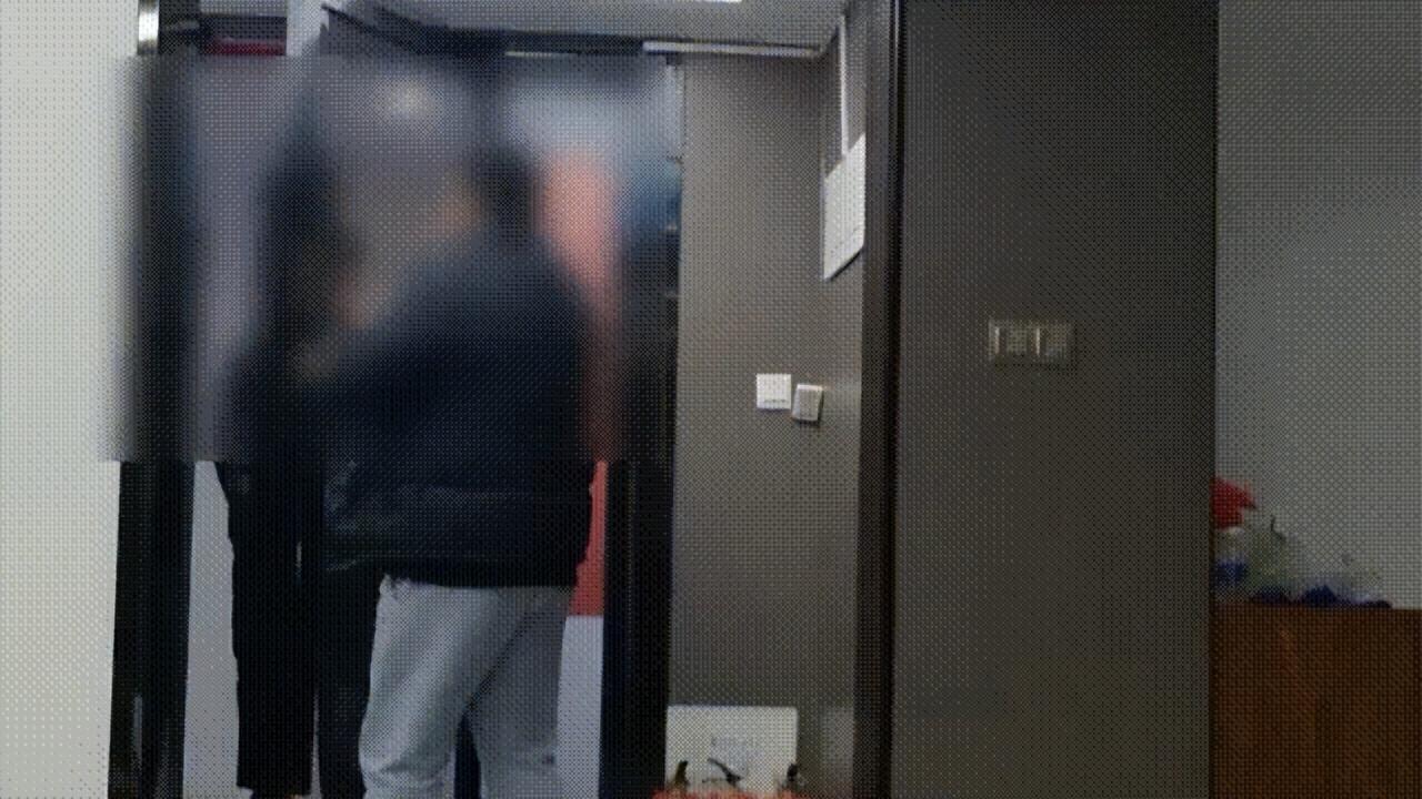 恋爱体验馆男女肢体接触被明码标价