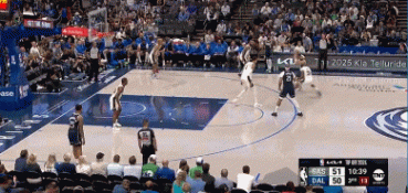 nba揭幕战:克莱爆发22 7,欧文15 3,独行侠120-109大胜马刺!