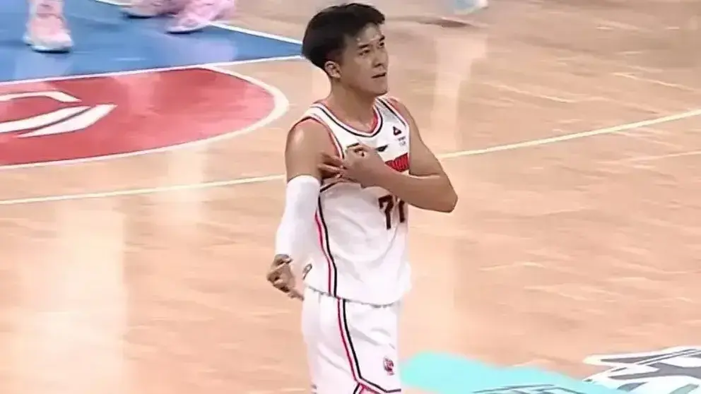 随着北京105-101广东,北控98-85广厦,cba最新积分榜排名如下